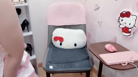 Kiki online show from 5, 7, 2026