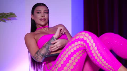 Naty online show from 22, 12, 2024