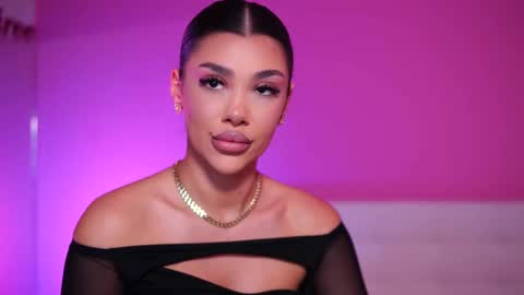 Naty online show from 7, 3, 2025