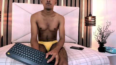 Snapshot of natzuki_ chatting on 12, 5, 2026 natzuki_ online show from 12, 5, 2026