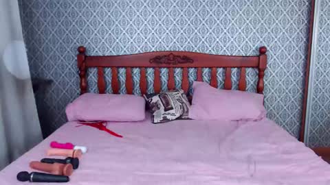 naughty0shy77anna online show from 26, 1, 2025