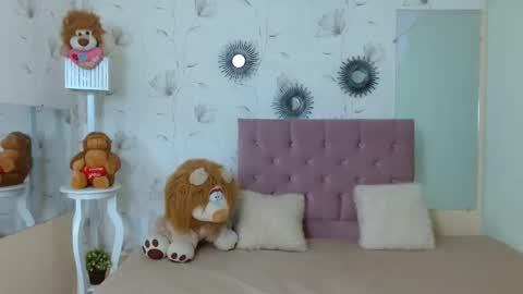 Snapshot of naughty_ariel chatting on 14, 1, 2025 Zoe online show from 14, 1, 2025