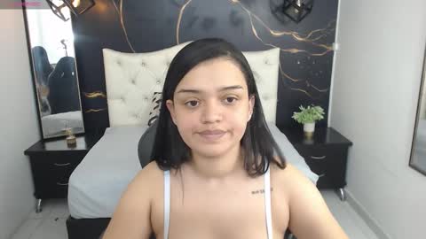 Naughty Bunny online show from 27, 10, 2025