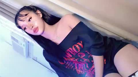 Snapshot of naughty_cutiepie chatting on 12, 3, 2026 itsyourgirl kiara online show from 12, 3, 2026