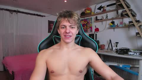 Nik online show from 28, 1, 2025