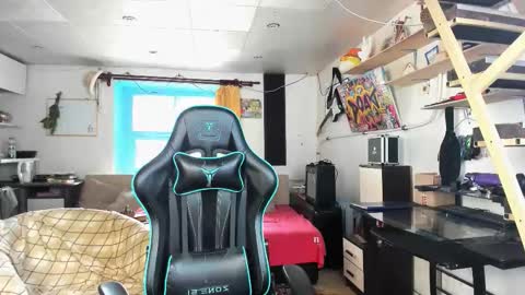 Nik online show from 24, 9, 2025