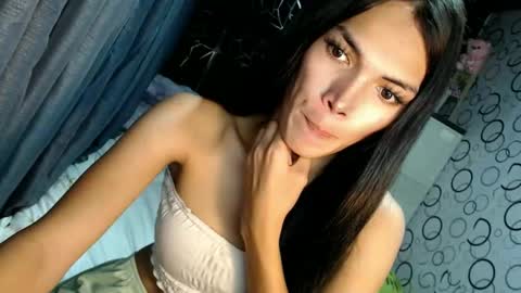 Snapshot of naughty_princess24 chatting on 11, 10, 2025 Ariela online show from 11, 10, 2025