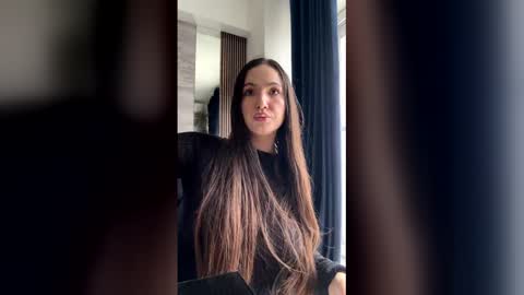 Elena online show from 1, 5, 2026