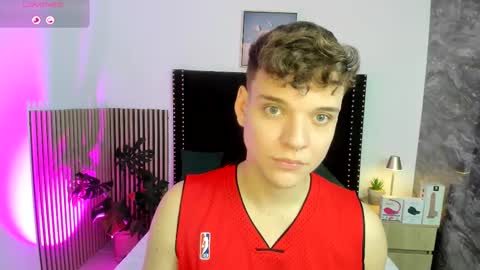 Snapshot of naughty_twink_ chatting on 10, 10, 2025 Noah online show from 10, 10, 2025