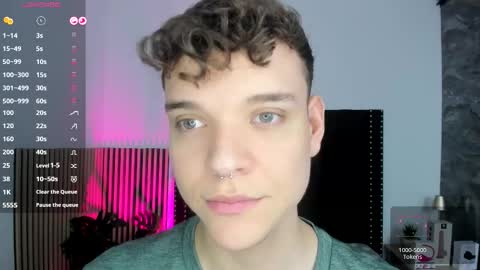 Snapshot of naughty_twink_ chatting on 22, 10, 2025 Noah online show from 22, 10, 2025