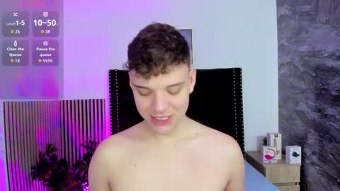 Snapshot of naughty_twink_ chatting on 26, 11, 2025 Noah online show from 26, 11, 2025