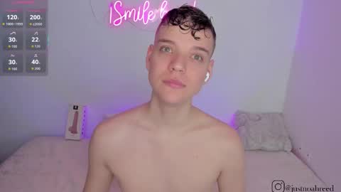 Snapshot of naughty_twink_ chatting on 25, 3, 2026 Noah online show from 25, 3, 2026