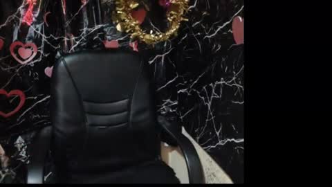 Snapshot of naughty_xxbunny chatting on 7, 1, 2025 beauty online show from 7, 1, 2025