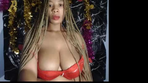 Snapshot of naughty_xxbunny chatting on 8, 2, 2025 beauty online show from 8, 2, 2025