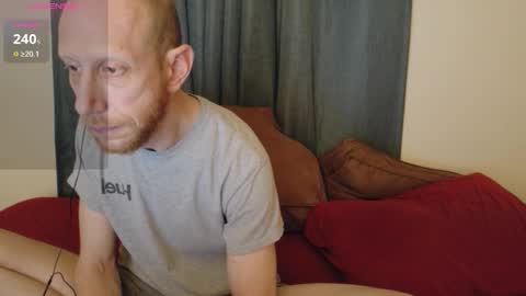 Snapshot of naughtybeeky chatting on 9, 3, 2026 Beeker online show from 9, 3, 2026