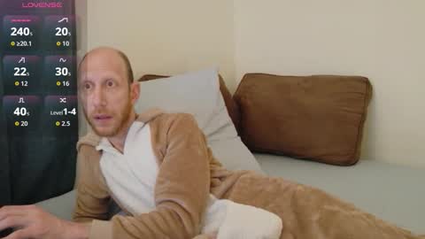 Snapshot of naughtybeeky chatting on 23, 3, 2026 Beeker online show from 23, 3, 2026