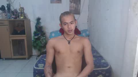 Snapshot of naughtyboylouie chatting on 1, 2, 2025 Loue online show from 1, 2, 2025