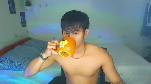 Snapshot of naughtyboylouie chatting on 10, 10, 2025 Loue online show from 10, 10, 2025