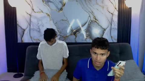 Jader  y  Esteban online show from 17, 4, 2026