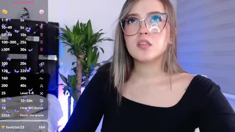 LANAindependent model online show from 22, 12, 2024