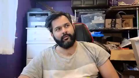 sakhtlaundaz online show from 1, 12, 2025