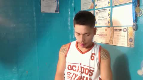 naughtyfuck_boy online show from 24, 10, 2025