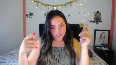 Snapshot of naughtygirl_mmm chatting on 23, 12, 2024 Valeria  online show from 23, 12, 2024