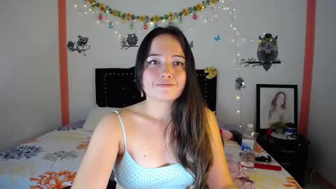 Snapshot of naughtygirl_mmm chatting on 5, 2, 2025 Valeria  online show from 5, 2, 2025