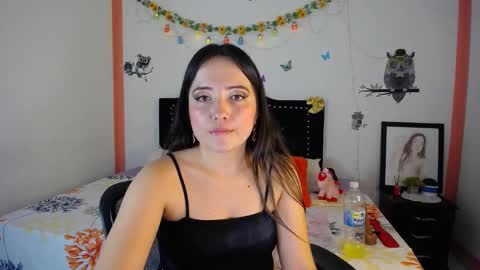 Snapshot of naughtygirl_mmm chatting on 6, 2, 2025 Valeria  online show from 6, 2, 2025