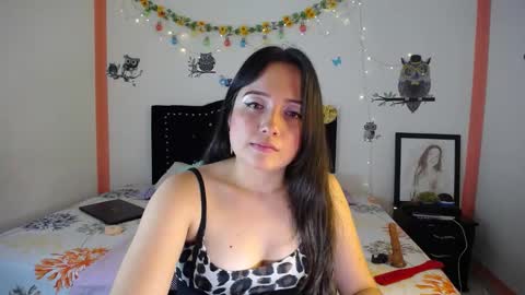 Snapshot of naughtygirl_mmm chatting on 7, 2, 2025 Valeria  online show from 7, 2, 2025