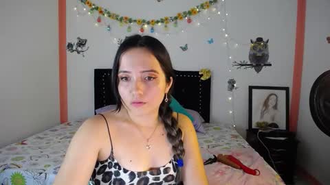 Snapshot of naughtygirl_mmm chatting on 17, 2, 2025 Valeria  online show from 17, 2, 2025