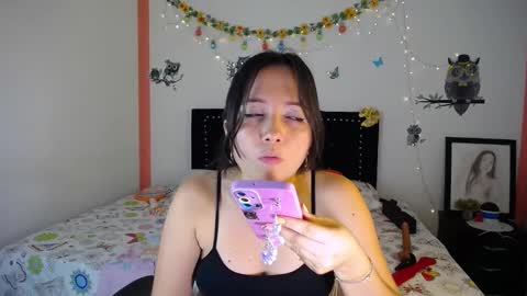Snapshot of naughtygirl_mmm chatting on 21, 2, 2025 Valeria  online show from 21, 2, 2025