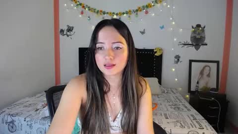Snapshot of naughtygirl_mmm chatting on 9, 3, 2025 Valeria  online show from 9, 3, 2025