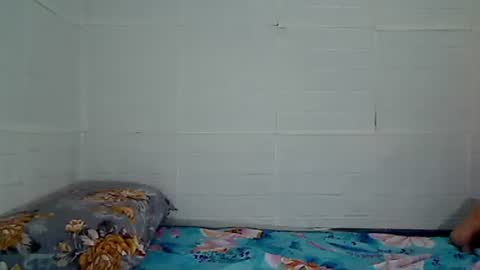 naughtyhotmama68319 online show from 19, 1, 2026