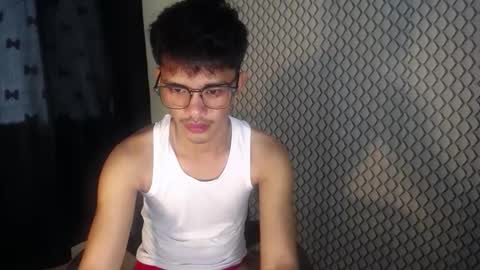 Snapshot of naughtyjosh_ chatting on 17, 4, 2026 Josh online show from 17, 4, 2026