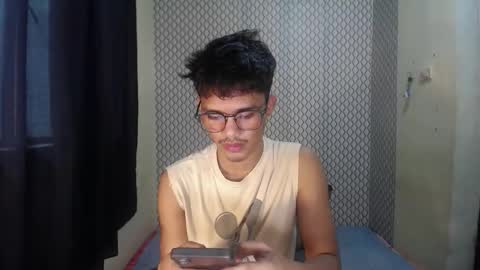 Snapshot of naughtyjosh_ chatting on 20, 4, 2026 Josh online show from 20, 4, 2026