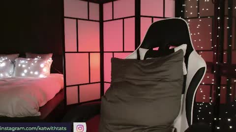 naughtykathie online show from 21, 6, 2026