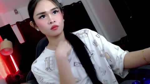 your girlfriend mira online show from 24, 9, 2025