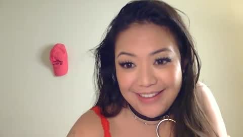 Snapshot of naughtymisslux chatting on 25, 12, 2024 naughtymisslux online show from 25, 12, 2024