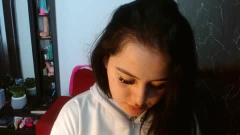 naughtyplayass online show from 6, 5, 2026