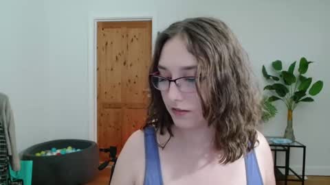 Snapshot of naughtyrapunzel7 chatting on 9, 12, 2024 Ella - Naughty Rapunzel online show from 9, 12, 2024