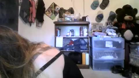 Snapshot of naughtyred25 chatting on 7, 11, 2025 naughtyred23 online show from 7, 11, 2025