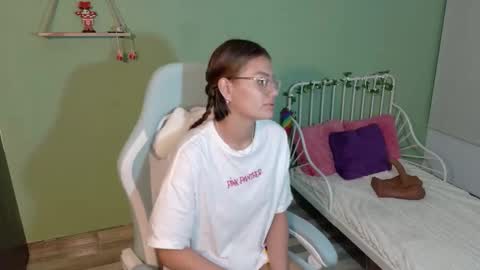 Snapshot of naugthy_muse chatting on 7, 2, 2026 sabrina online show from 7, 2, 2026