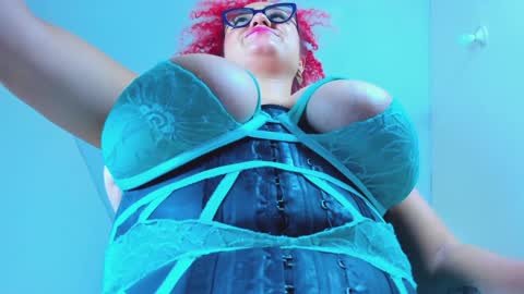 Snapshot of nayan_fire16 chatting on 7, 2, 2025 Nayan Fire online show from 7, 2, 2025