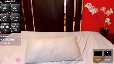 Lady Nayla online show from 12, 2, 2025