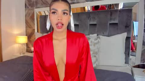    online show from 4, 11, 2025