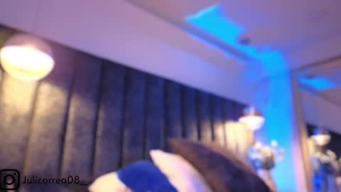 Snapshot of naylapot_ chatting on 7, 11, 2025 Juli online show from 7, 11, 2025