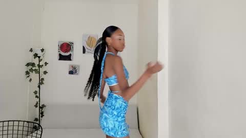 Snapshot of neary_ chatting on 19, 12, 2025 NEARY online show from 19, 12, 2025