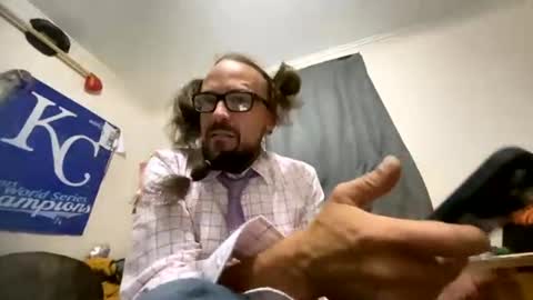 Snapshot of needu802318 chatting on 4, 8, 2026 Easy E online show from 4, 8, 2026