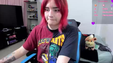 Geek Nicole    im Neeko UwU online show from 21, 9, 2025